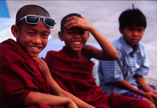 autor : Chad Meacham                    título: Young Monks