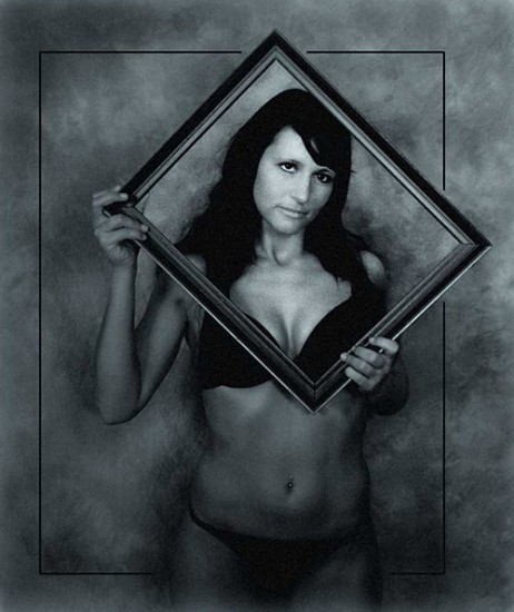 autor: paulo rodrigues
título: Becky In Frame