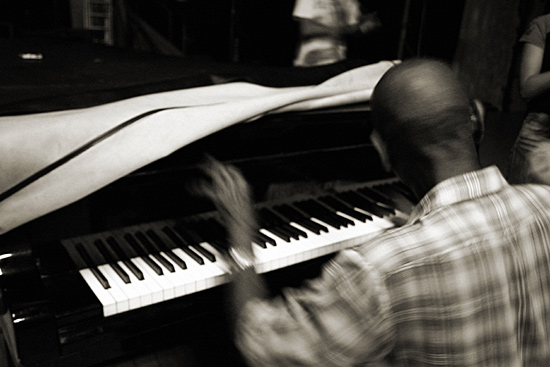 autor: Stefano Levi
t&iacute;tulo: Piano