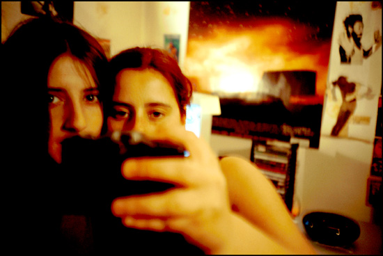 autor: Paula Alves
t&iacute;tulo: [ ... ]