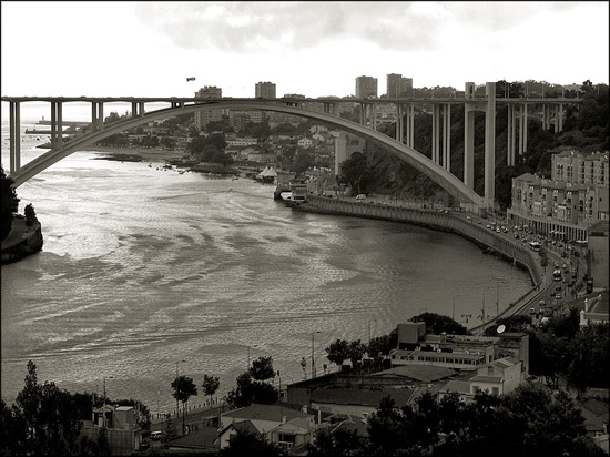 autor: paulo rodrigues
t&iacute;tulo: Ponte da Arrábida