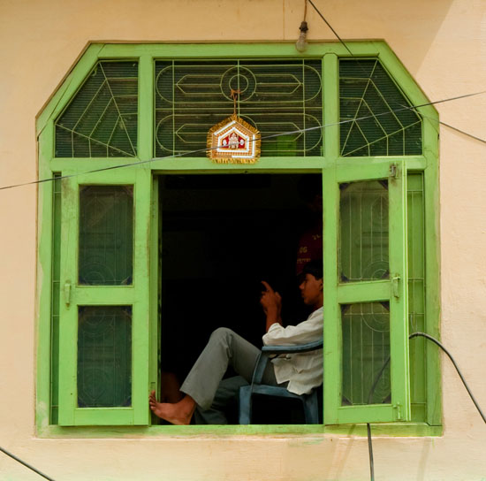 autor: paulo rodrigues
título: from india