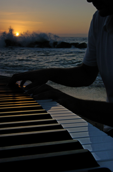 autor: paulo rodrigues
t&iacute;tulo: A summer at sunset