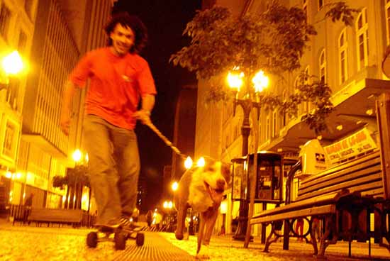 autor: paulo rodrigues
t&iacute;tulo: SK8 na madrugada