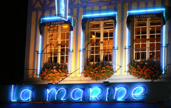 autor: paulo rodrigues
título: La Marine by night