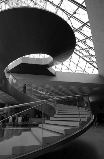 autor: paulo rodrigues
t&iacute;tulo: In the Louvre 1