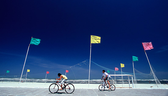 autor: paulo rodrigues
título: Bicicletas e mar