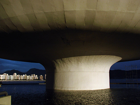 autor: paulo rodrigues
t&iacute;tulo: Luz e Sombra