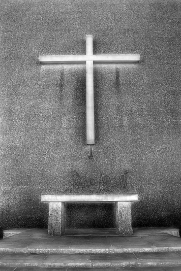 author: paulo rodrigues
title: Cross