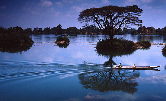 autor: paulo rodrigues
t&iacute;tulo: 4000 Islands