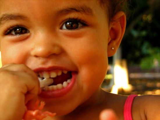 author: paulo rodrigues
title: Daniele em cor