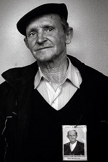 autor: paulo rodrigues
t&iacute;tulo: Sr. Aires