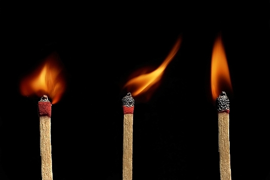 autor: paulo rodrigues
t&iacute;tulo: A evolução de 1 fósforo - Início, Meio e Fim